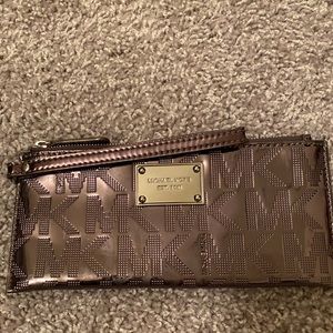 Silver Metallic Michael Kors Wristlet